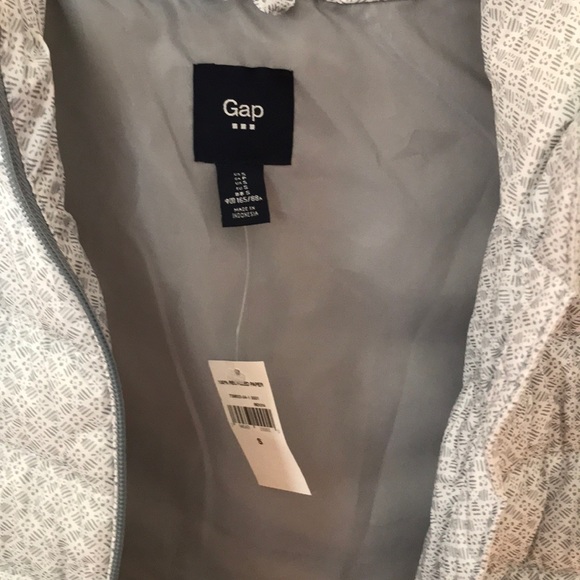 Patterned Vest - Picture 2 of 4